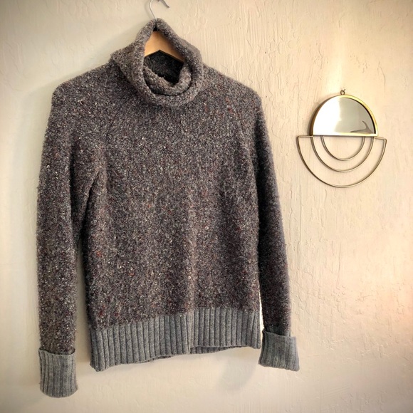 Comfy, classic Rachel Zoe turtleneck sweater. - Picture 3 of 6